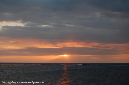 Senggigi di kala sunset
